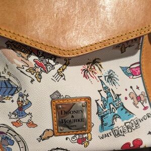 Dooney & Bourke Disney Themed Crossbody Bag - White and Tan